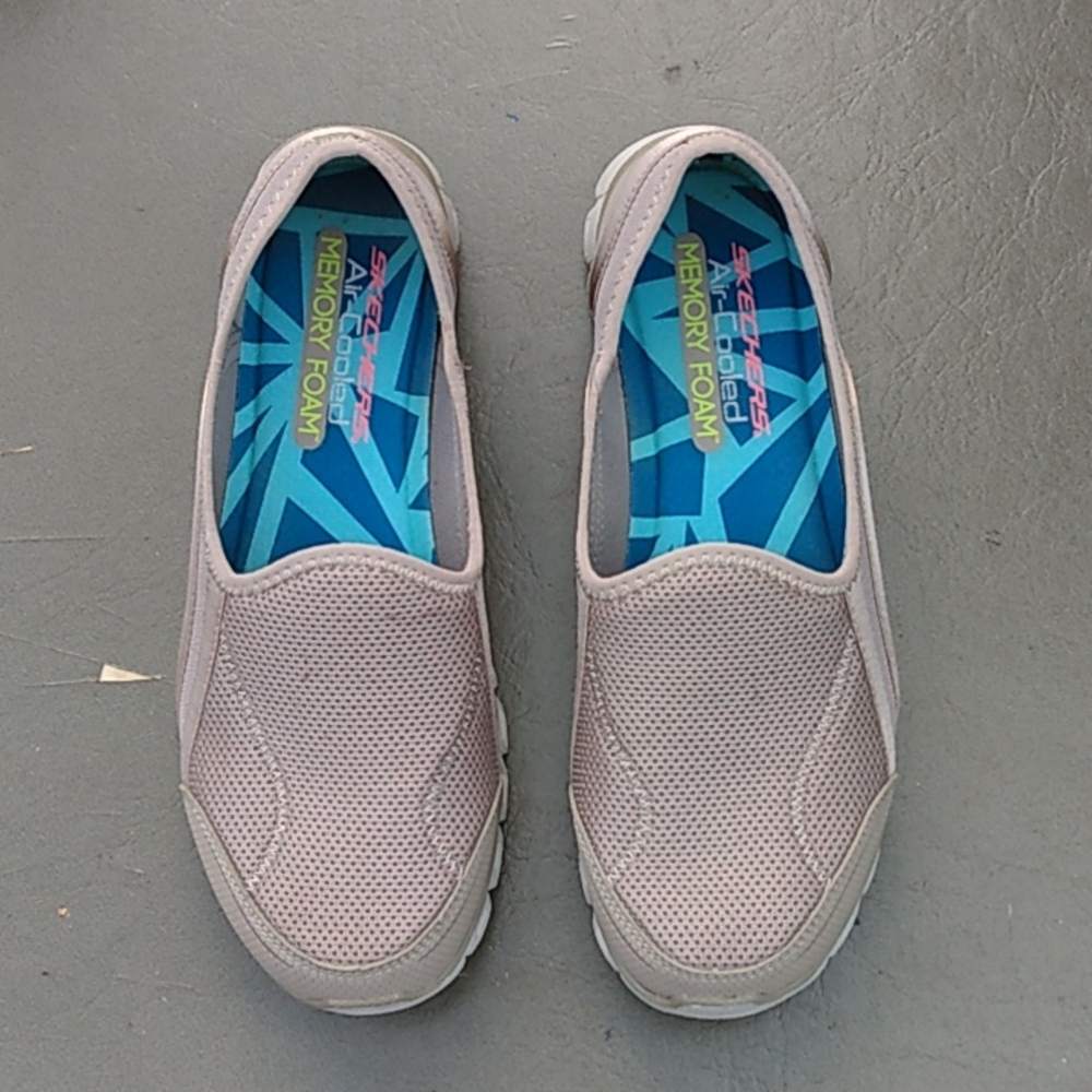 Skechers shoes
